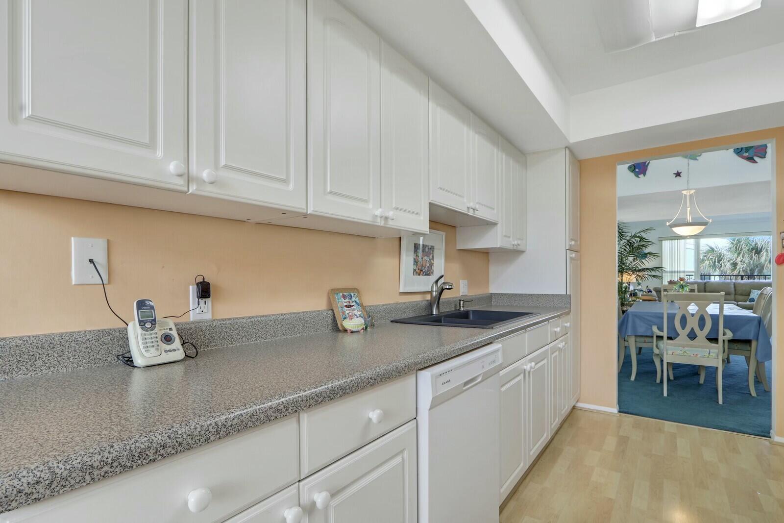 2051 Northeast Ocean Boulevard, Unit 22 Stuart, FL 34996 - Photo 12 of 31 tempImageeieg6a