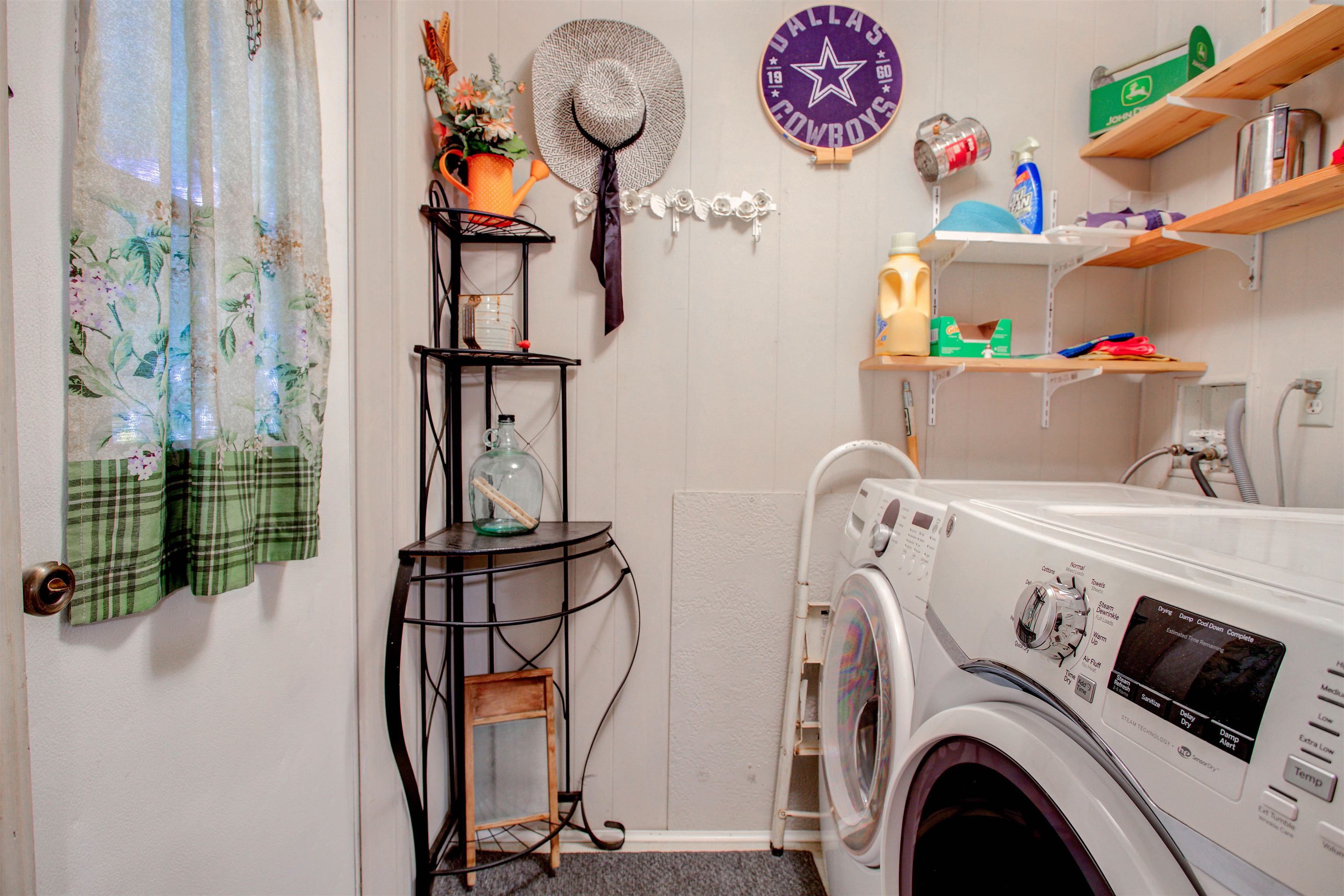 736 San Mateo Road Satsuma, FL 32189 - Photo 24 of 41 a view of kitchen