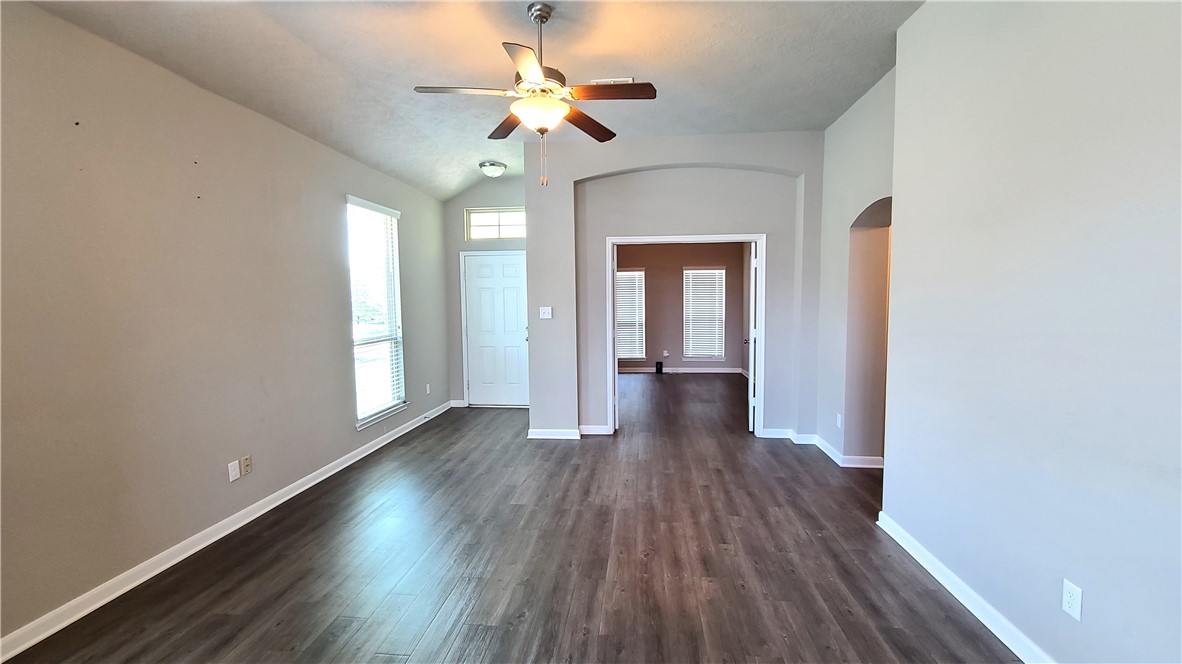 2015 Stubbs Drive Bryan, TX 77807 - Photo 6 of 18