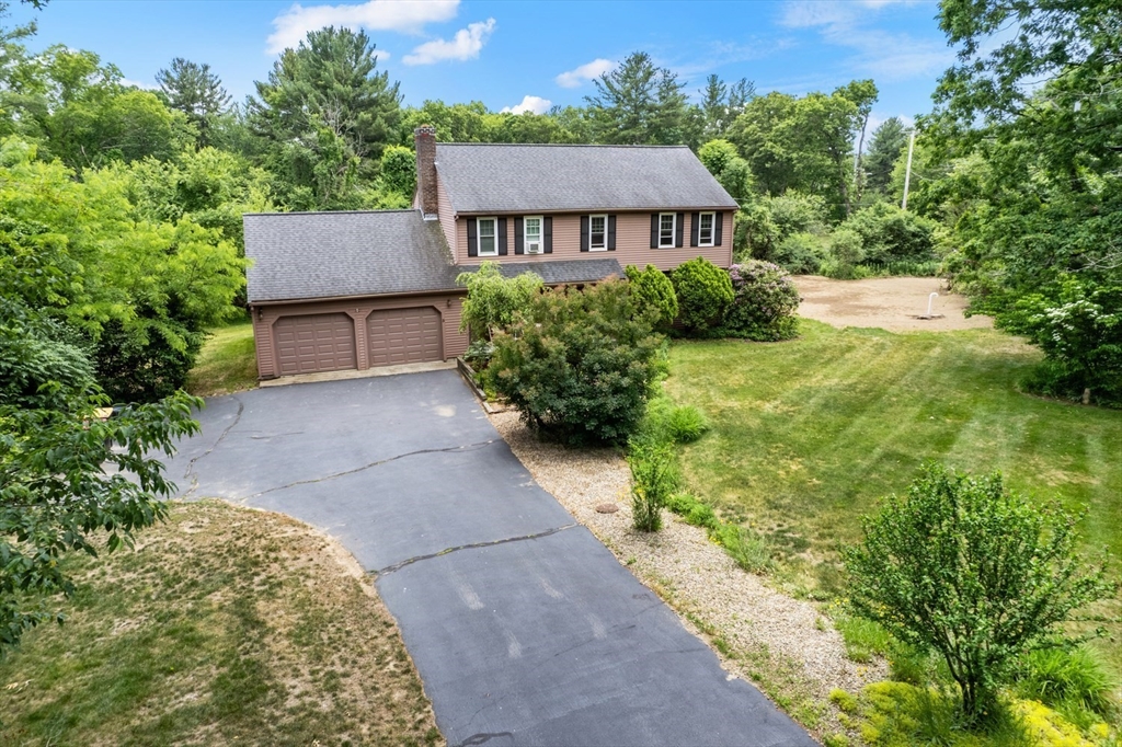 3 Pudding Street Uxbridge, MA 01569 - Photo 3 of 42