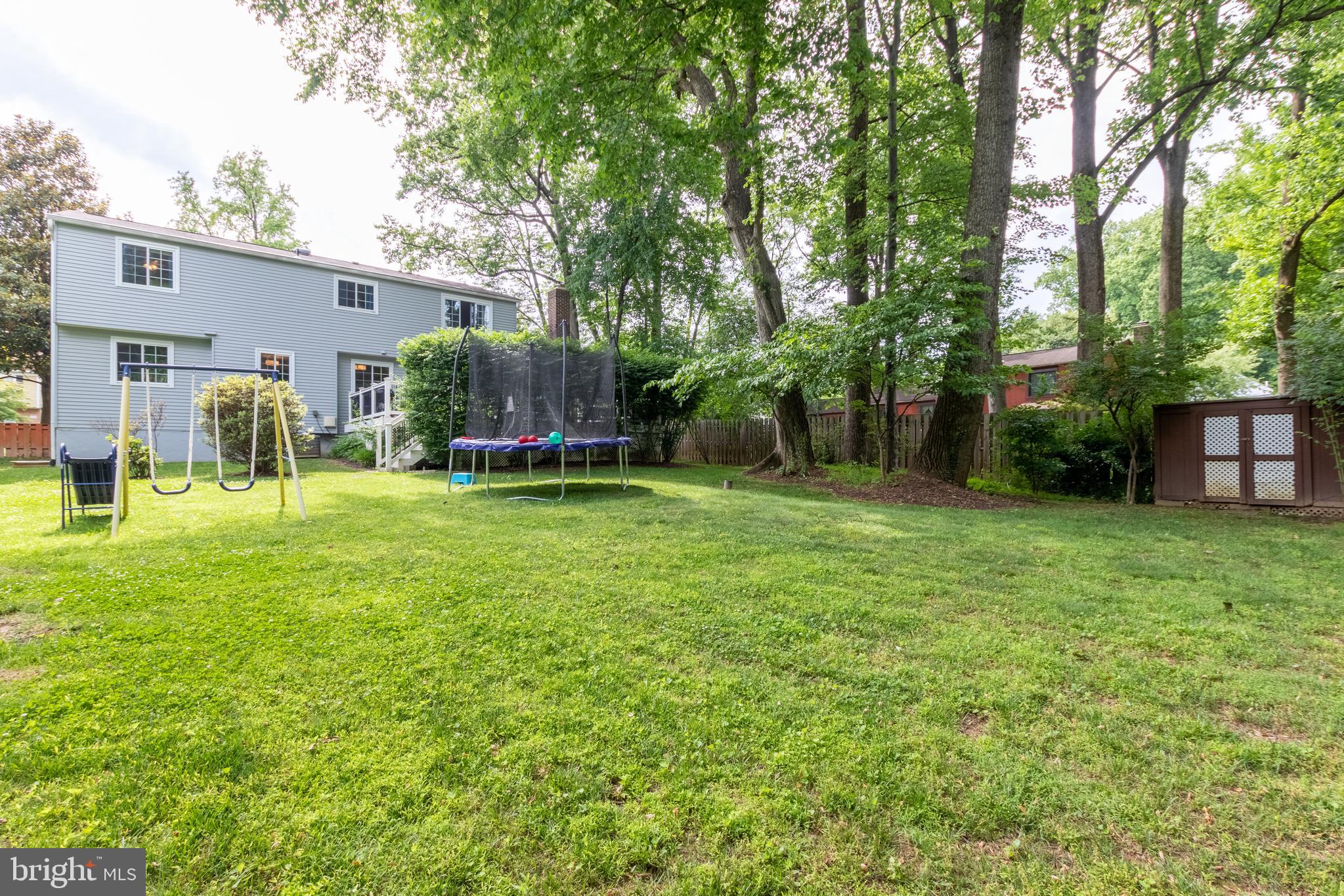 2839 Edgelea Road Vienna, VA 22181 - Photo 3 of 41