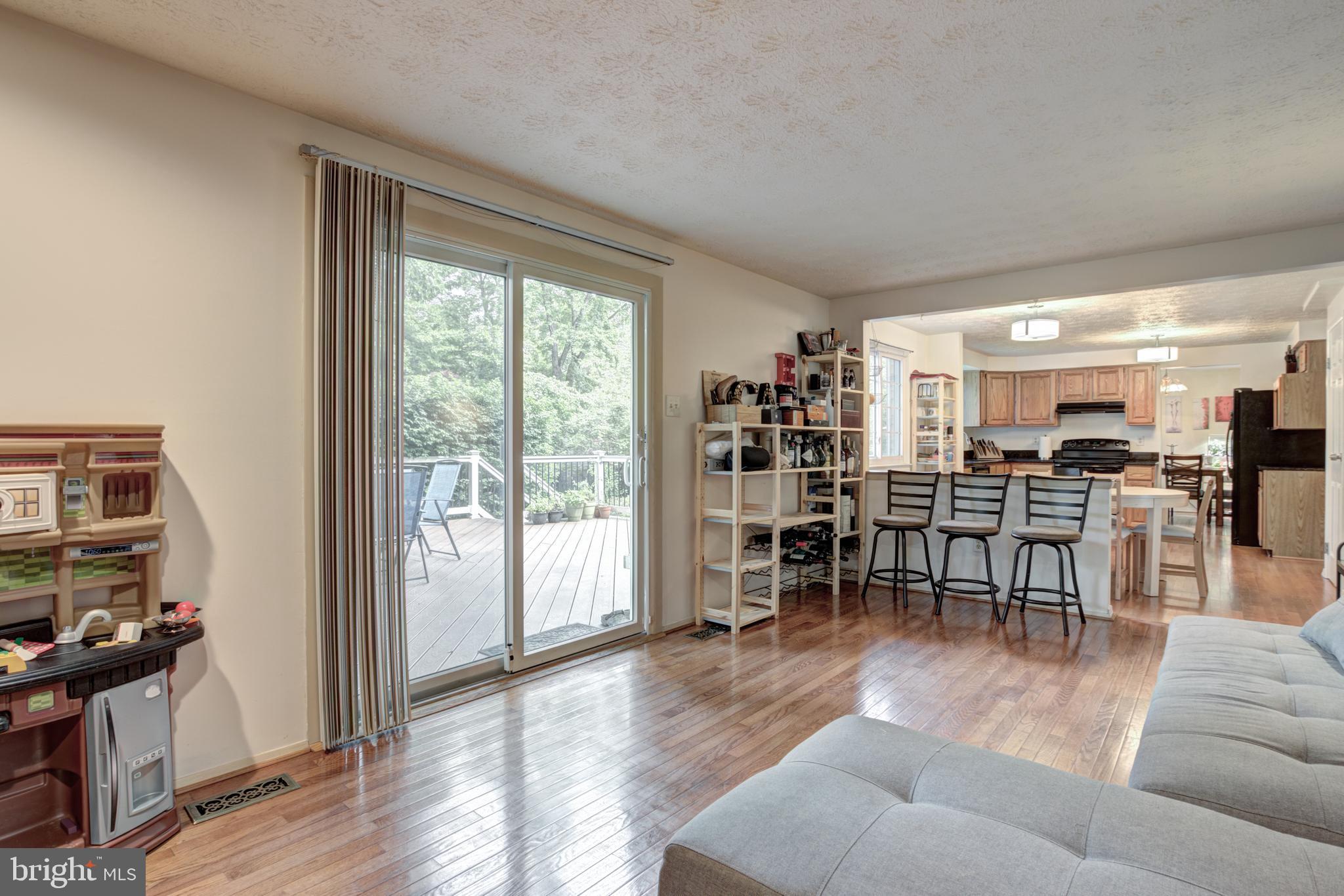 2839 Edgelea Road Vienna, VA 22181 - Photo 21 of 41