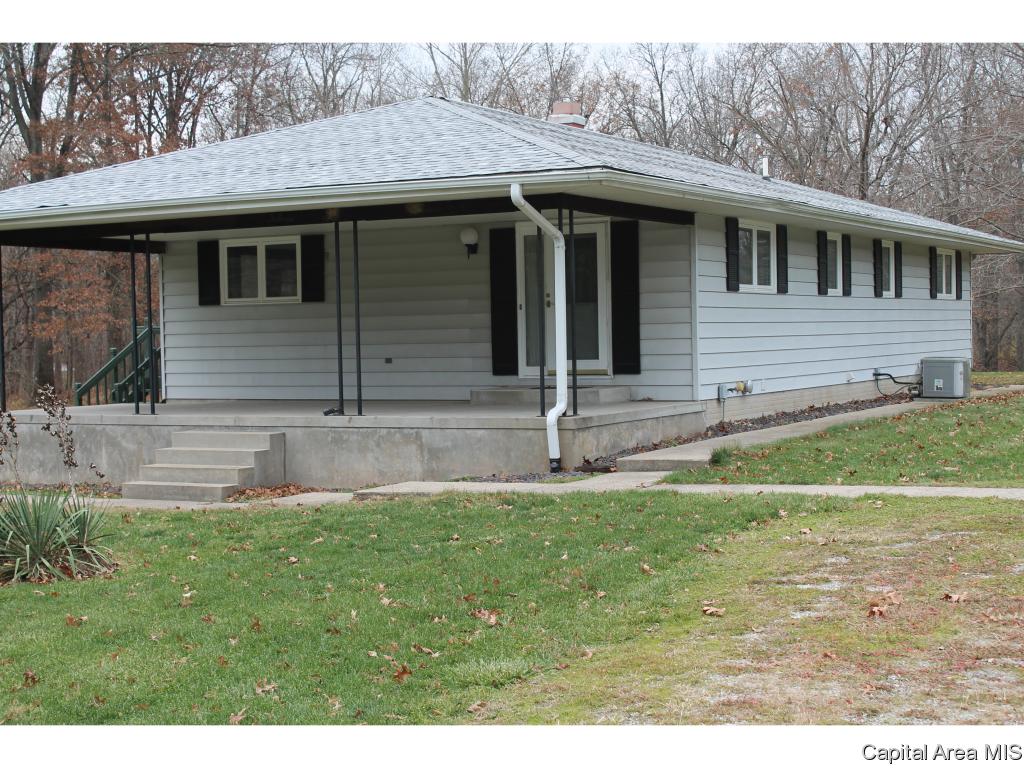 6180 Chicken Bristle Road Rochester, IL 62563 - Photo 13 of 35