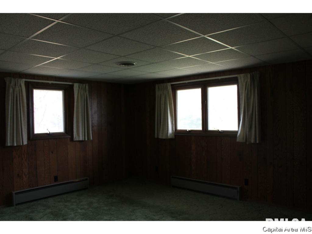 6180 Chicken Bristle Road Rochester, IL 62563 - Photo 24 of 35
