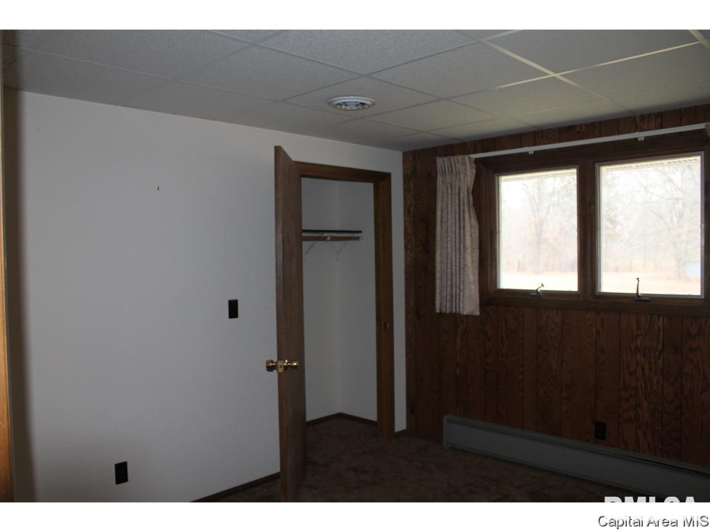 6180 Chicken Bristle Road Rochester, IL 62563 - Photo 25 of 35