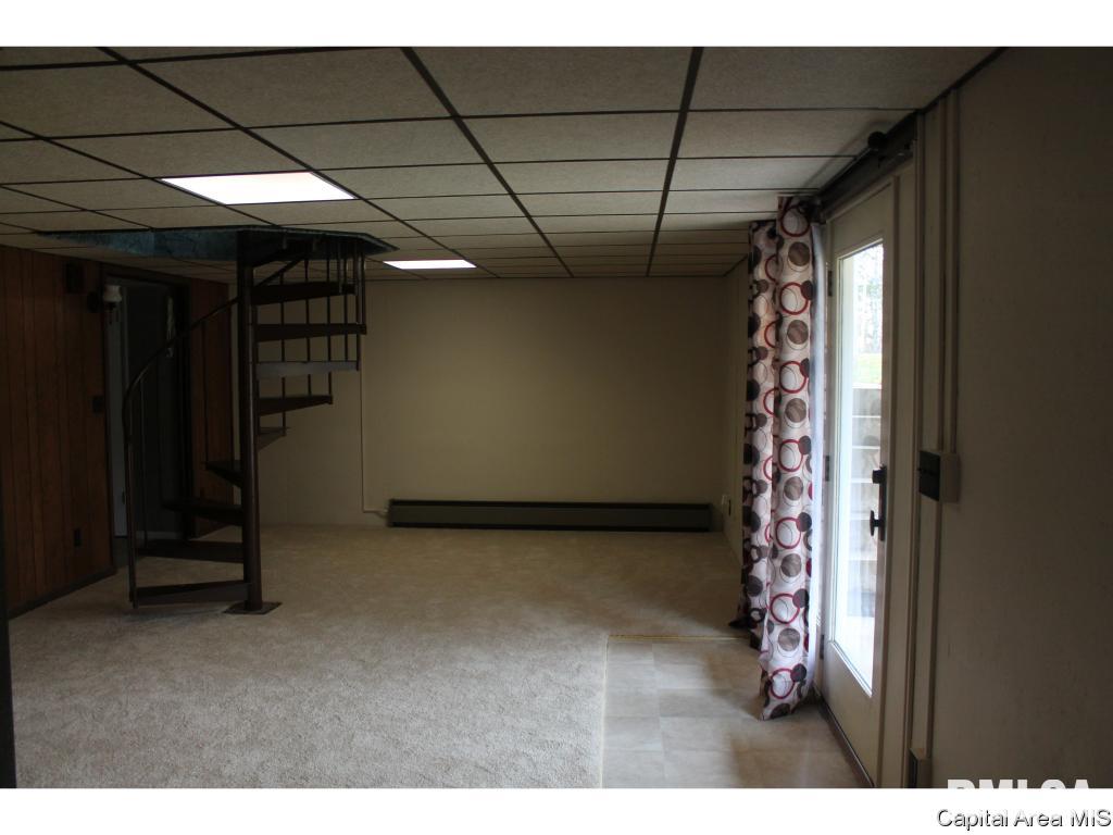6180 Chicken Bristle Road Rochester, IL 62563 - Photo 27 of 35
