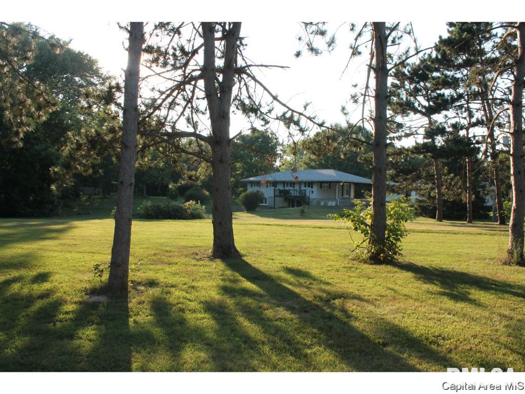 6180 Chicken Bristle Road Rochester, IL 62563 - Photo 10 of 35