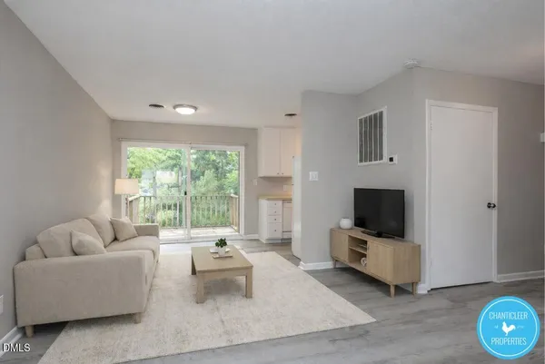 $1,295 | 2 Creekside Circle, Unit 34, Pittsboro, NC 27312