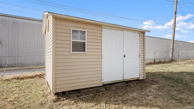 $224,900 | 717 W Street, Bedford, IN 47421