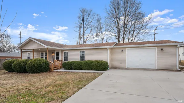 $224,900 | 717 W Street, Bedford, IN 47421