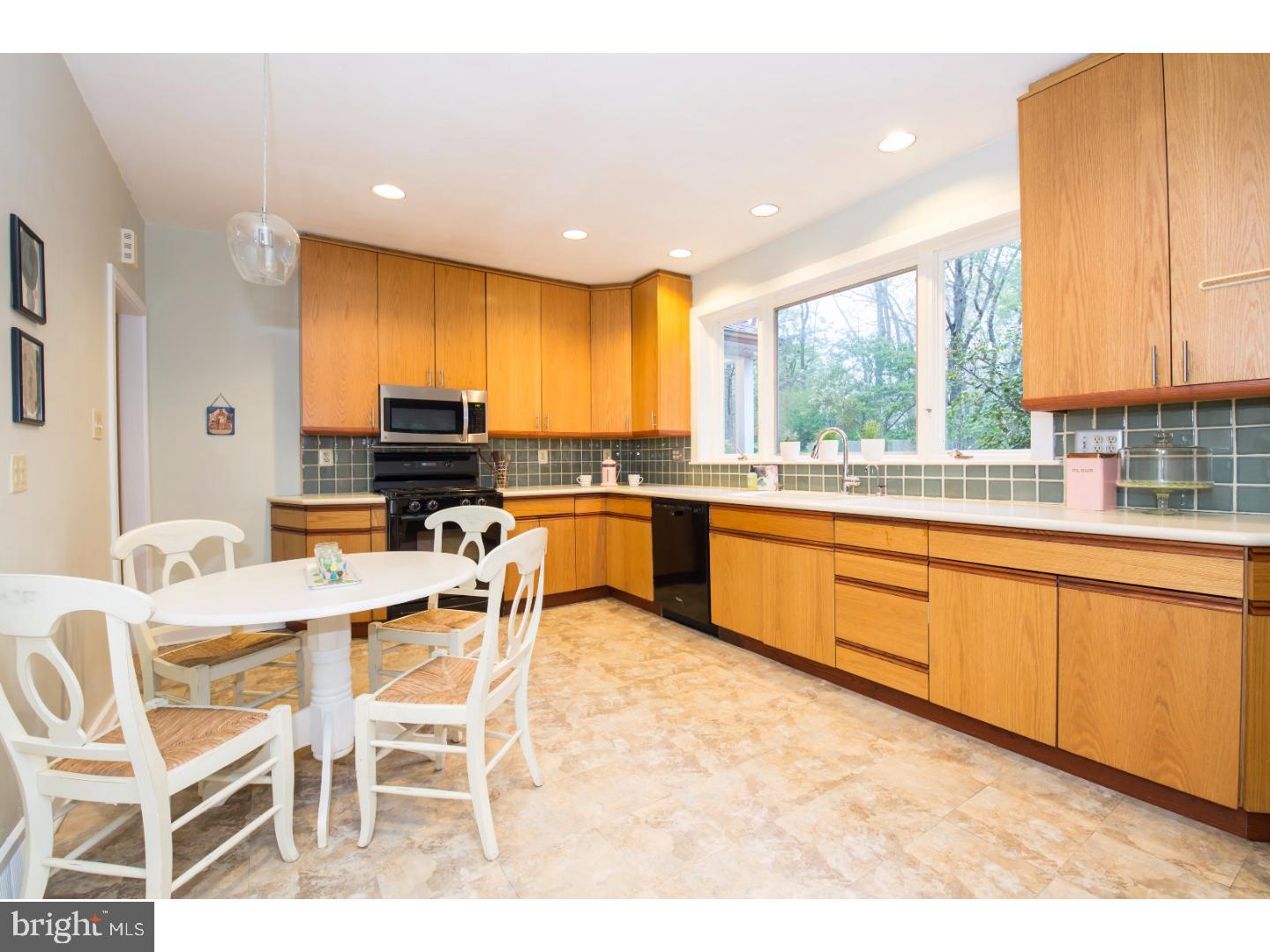415 Crescent Road Wyncote, PA 19095 - Photo 7 of 25 Kitchen