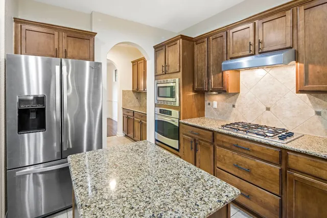 $3,350 | 15712 Sayan Cove, Bee Cave, TX 78738