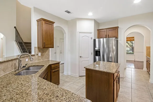 $3,350 | 15712 Sayan Cove, Bee Cave, TX 78738