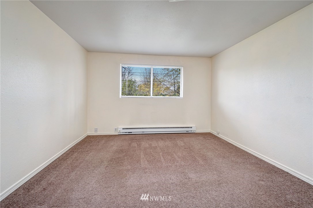 17620 116th Avenue Southeast Renton, WA 98058 - Photo 15 of 21 Gallery Image 15