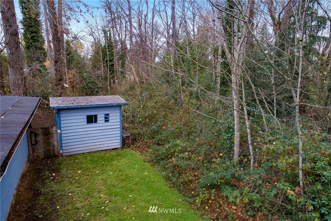 17620 116th Avenue Southeast Renton, WA 98058 - Photo 19 of 21 Gallery Image 19