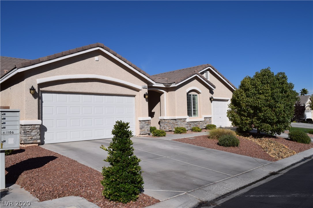 3225 Hill Valley Street Las Vegas, NV 89129 - Photo 2 of 17