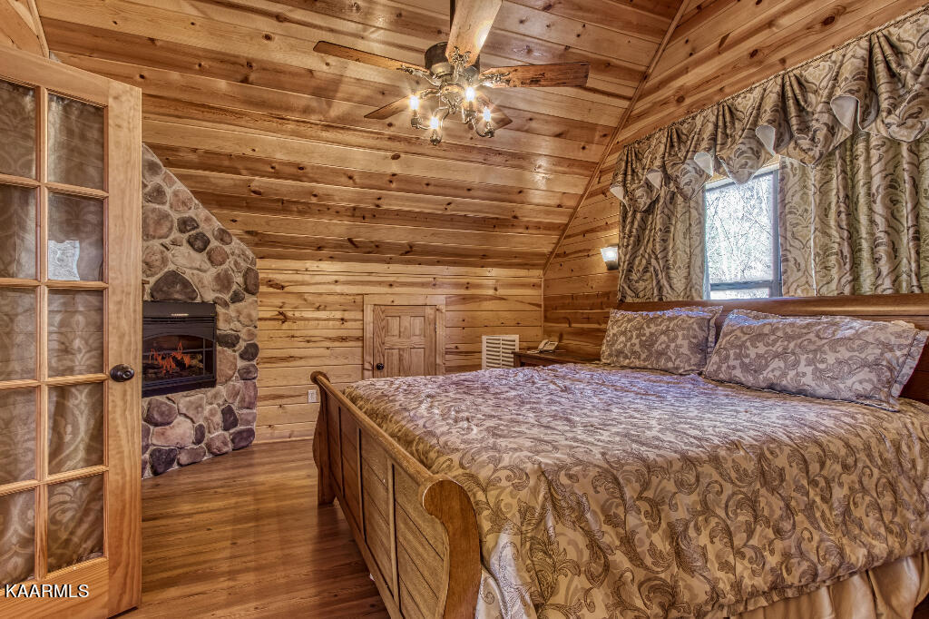 2440 Breezy Road Sevierville, TN 37876 - Photo 15 of 25 14