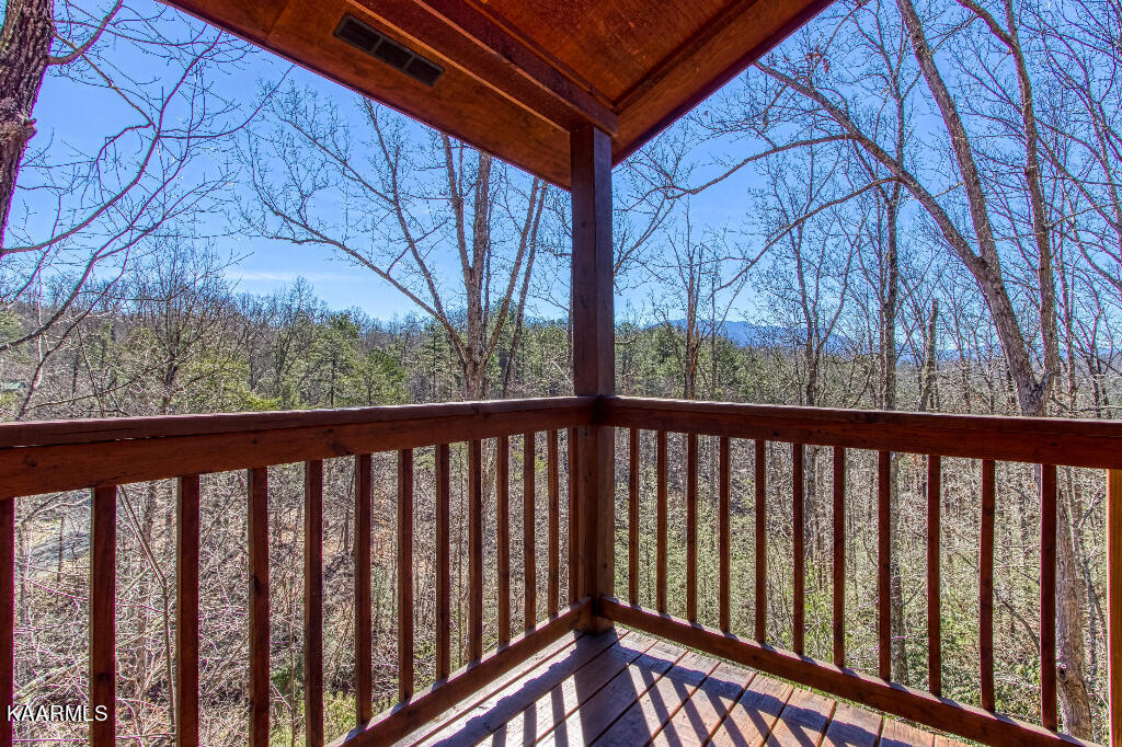 2440 Breezy Road Sevierville, TN 37876 - Photo 22 of 25 21