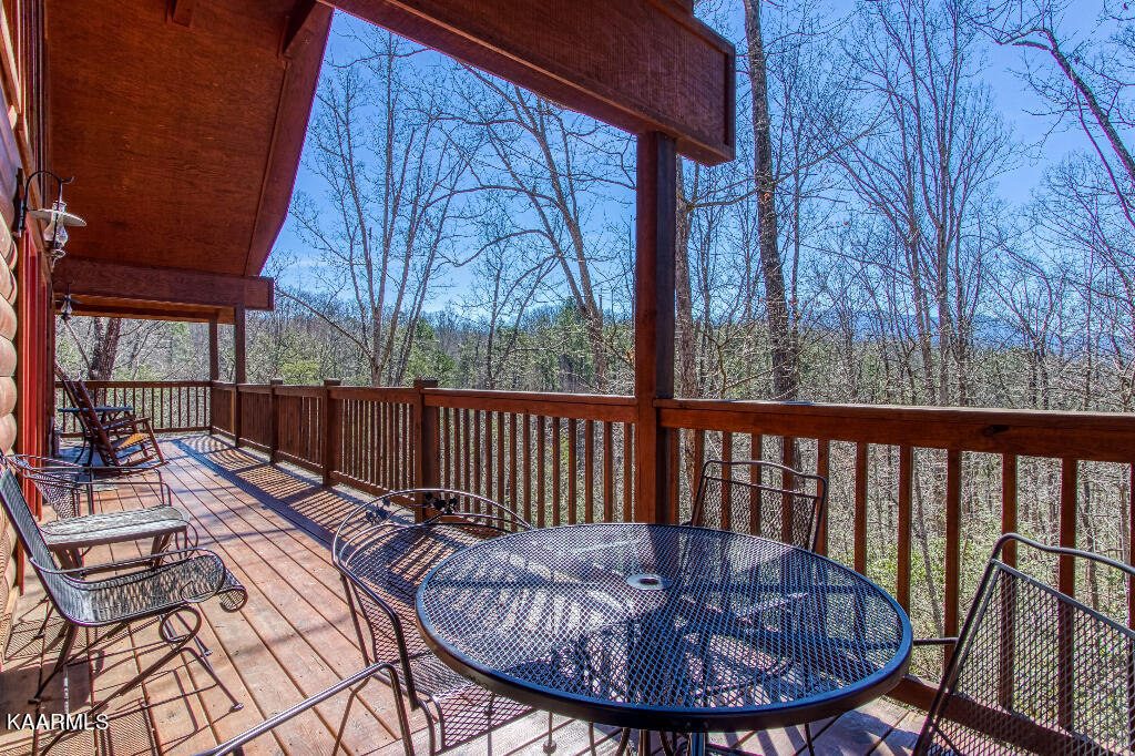 2440 Breezy Road Sevierville, TN 37876 - Photo 23 of 25 22