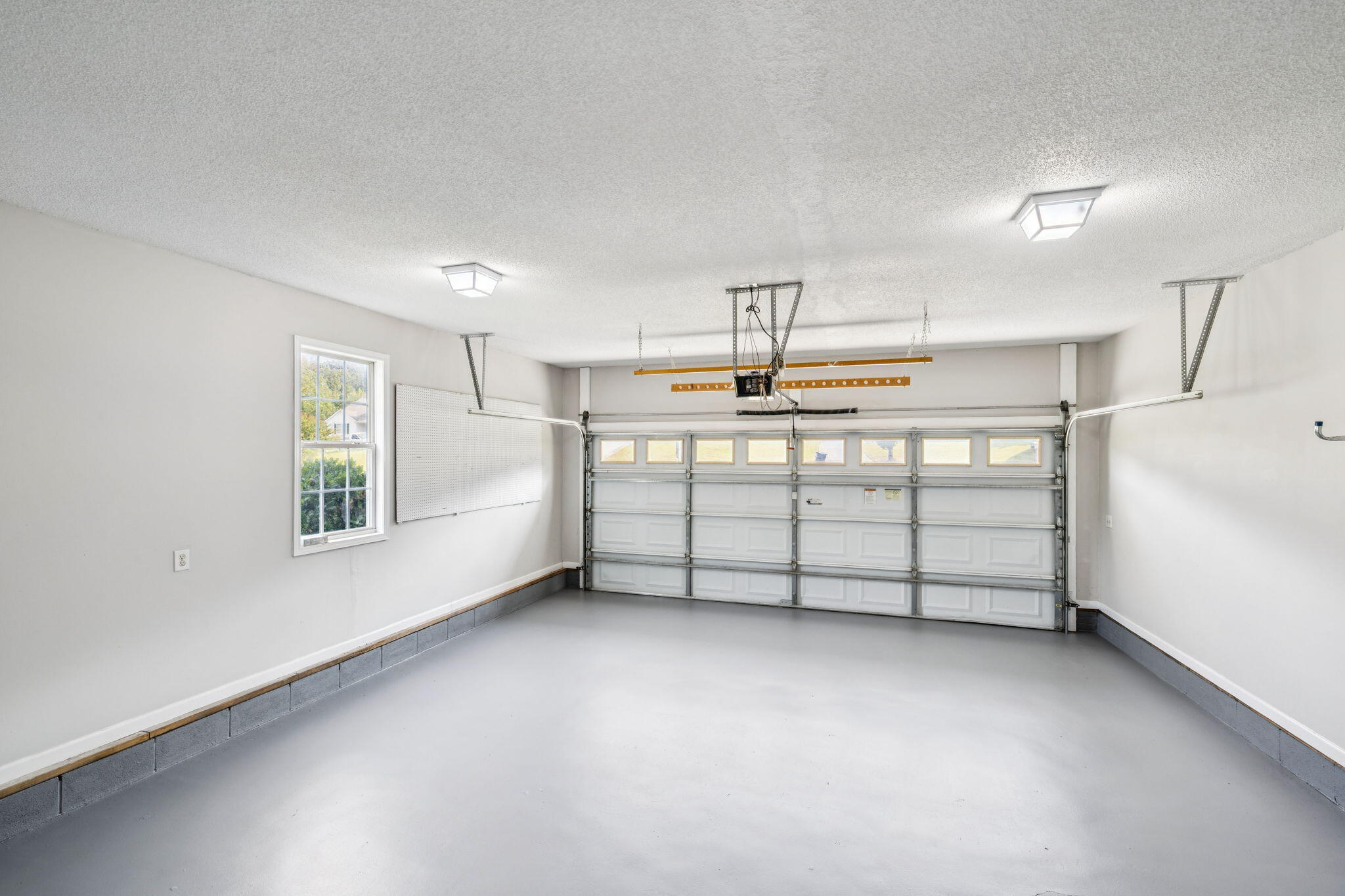 1016 Prince Way Dalton, GA 30721 - Photo 28 of 40 large-0199783d-02ed-73c3-bbda-a62aa37e2b