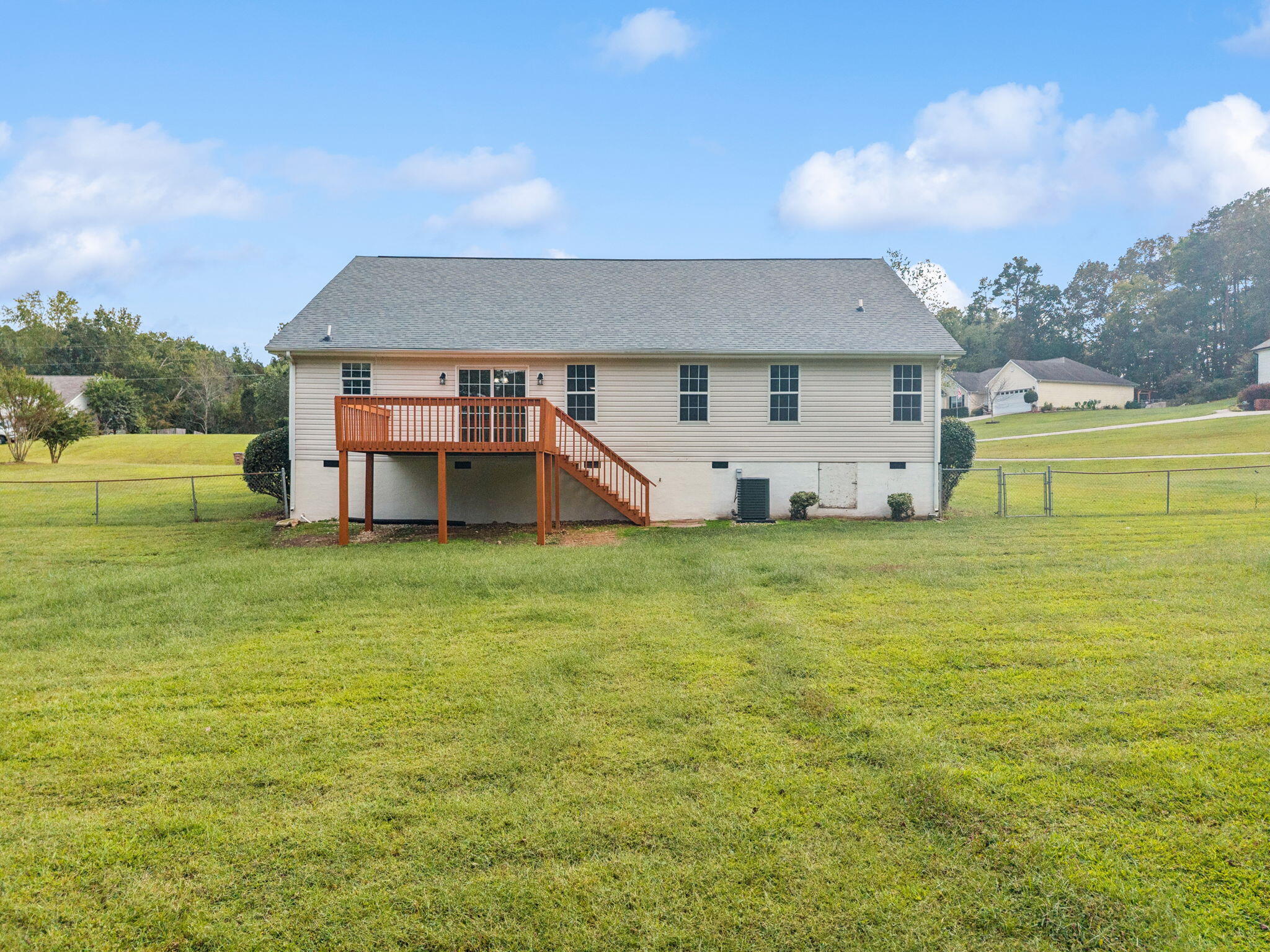 1016 Prince Way Dalton, GA 30721 - Photo 34 of 40 large-0199783d-0513-7288-8123-4d6713e28d