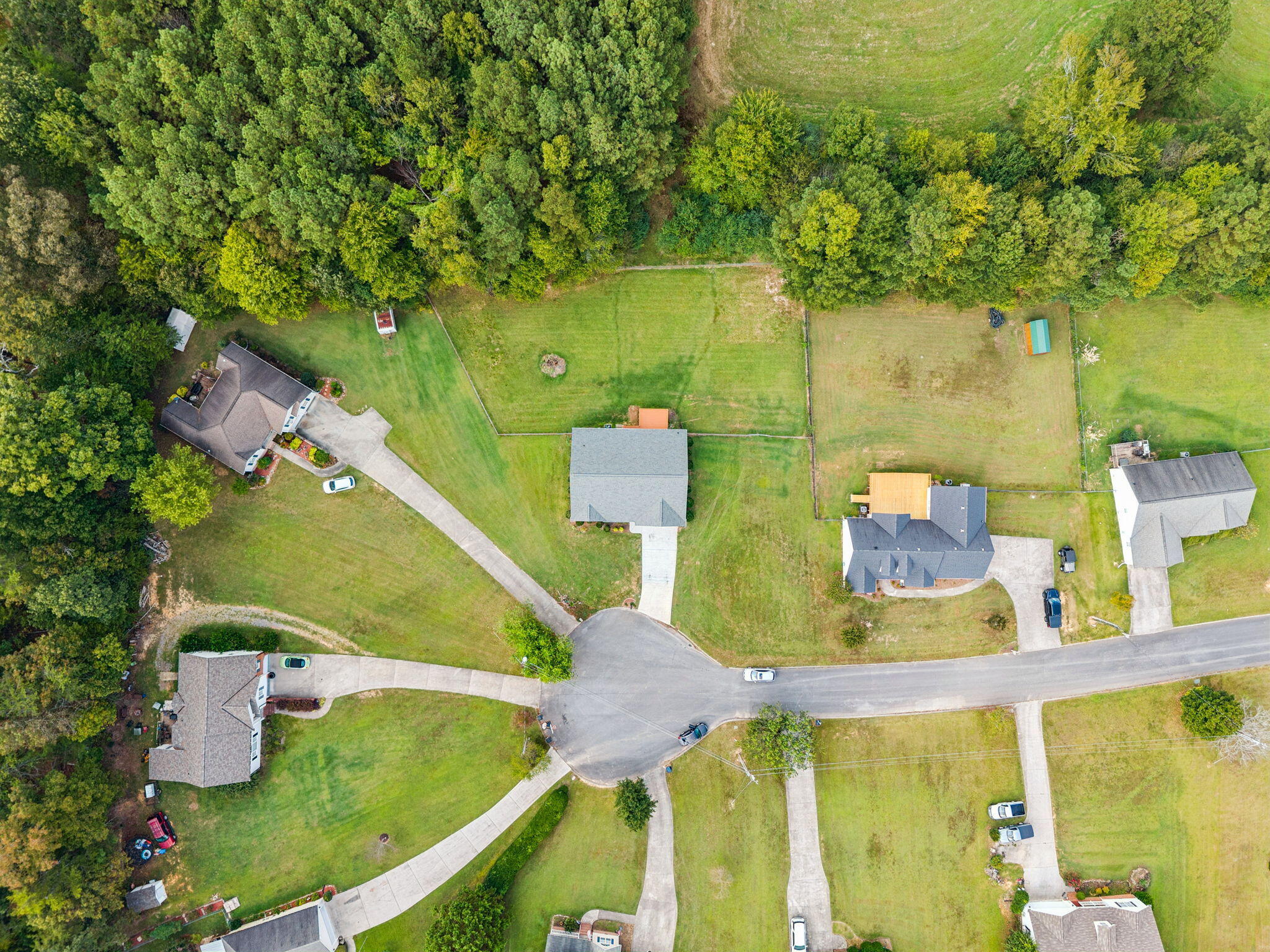 1016 Prince Way Dalton, GA 30721 - Photo 36 of 40 large-0199783d-05c2-70e7-b40f-b12038245a