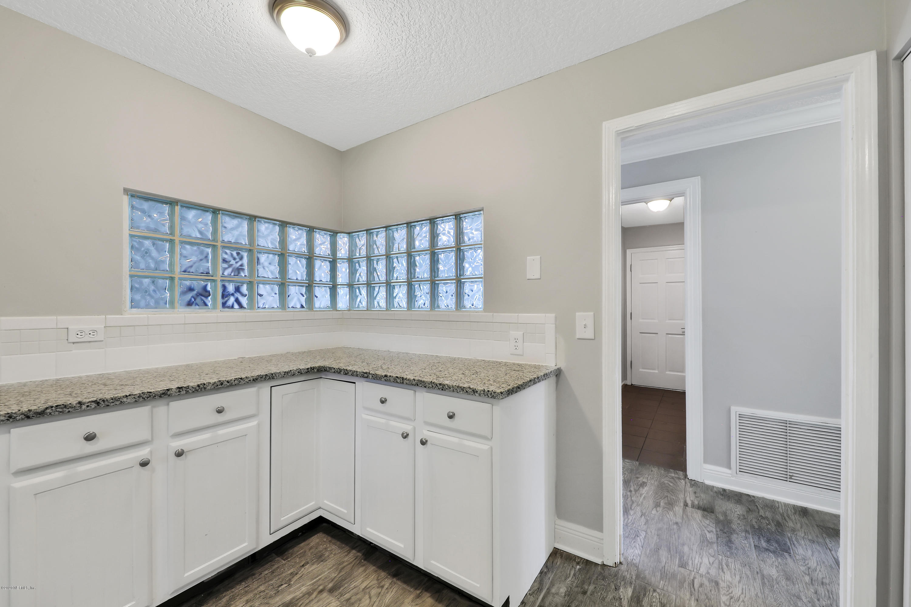 4414 Port Arthur Road Jacksonville, FL 32224 - Photo 3 of 34 1R4A1349