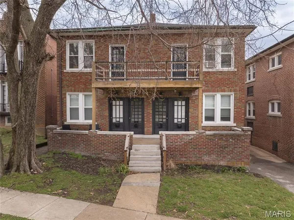 $660,000 | 1274 Hawthorne Place, Richmond Heights, MO 63117