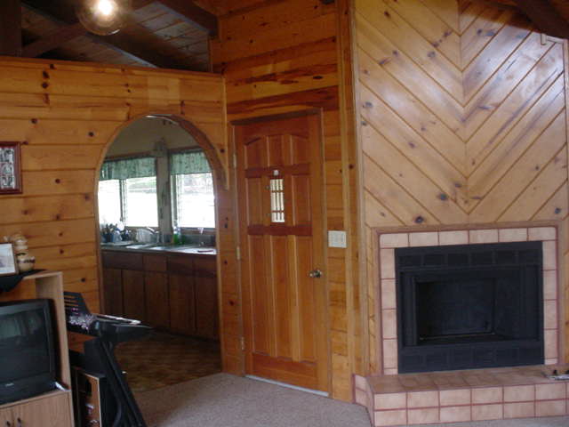 52 Hoaka Road Hilo, HI 96720 - Photo 7 of 11 an empty room with windows