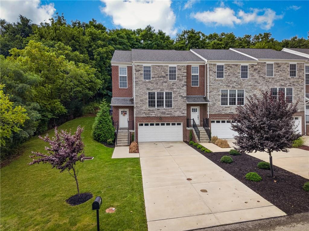 2335 Old Greentree Road Carnegie, PA 15106 - Photo 3 of 27 Gallery Image 3