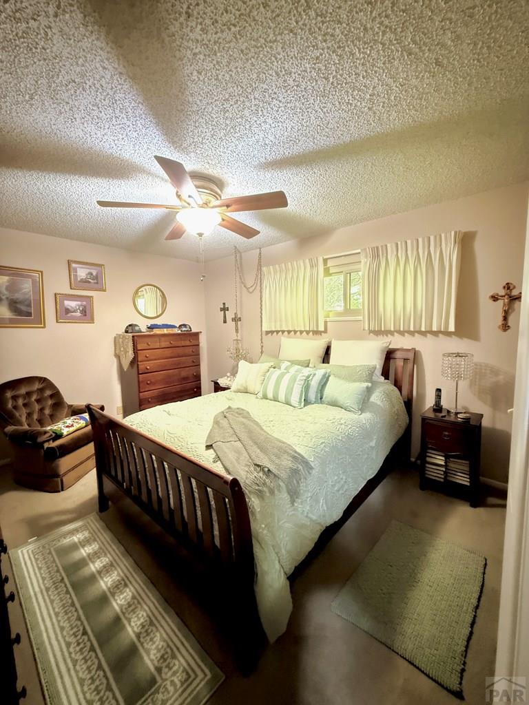 2209 Hillside Road Pueblo, CO 81006 - Photo 24 of 54