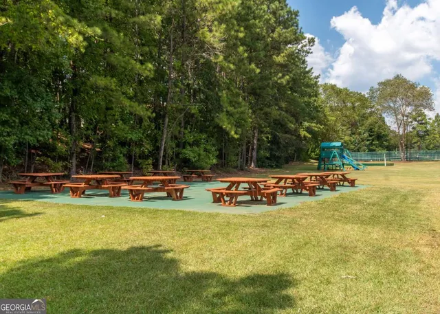 $379,900 | 196 Olmstead Court, Fayetteville, GA 30215