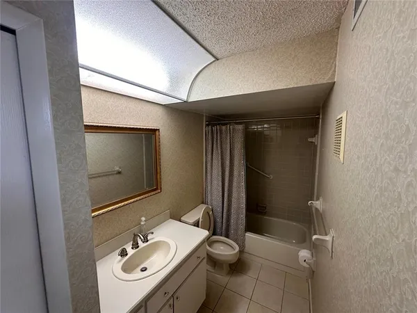 $1,595 | 17 Escondido Circle, Unit 236, Altamonte Springs, FL 32701