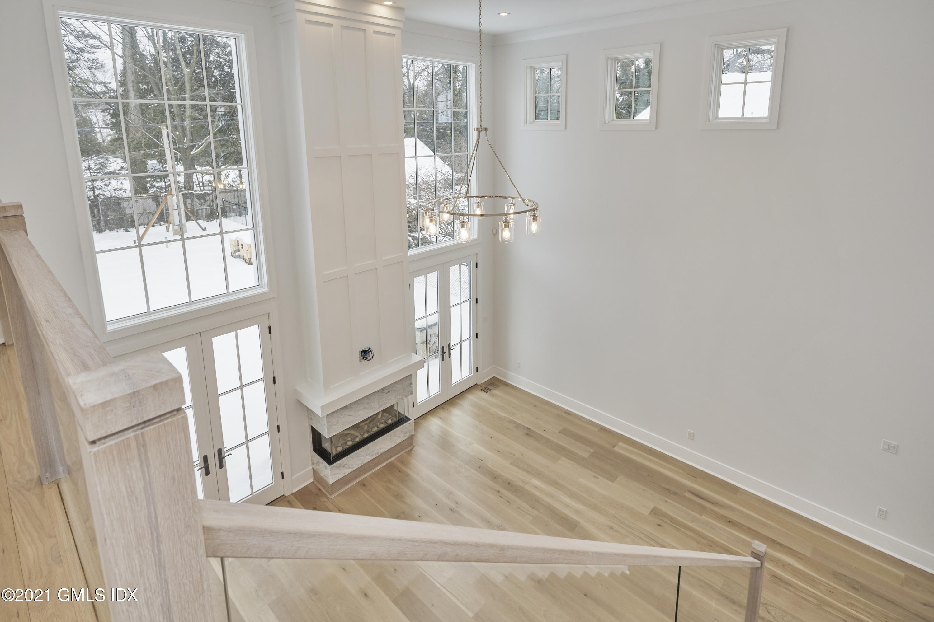5 Chapel Lane Riverside, CT 06878 - Photo 32 of 46 a view of a interior in the house