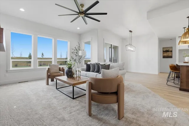 $899,500 | 7838 West Flathead Lake Street, Eagle, ID 83616