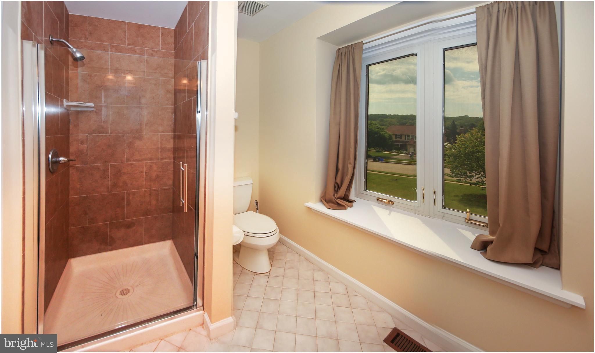 215 Ravenwood Road Exton, PA 19341 - Photo 17 of 22 Master Bath