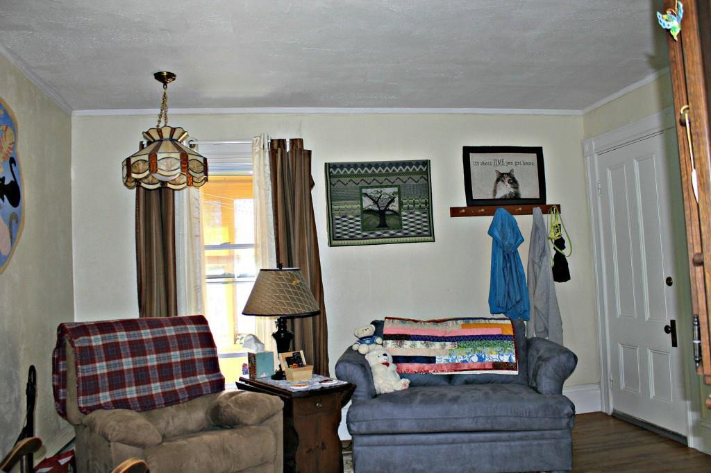 13 Maple Street Augusta, ME 04330 - Photo 8 of 15 Living Room