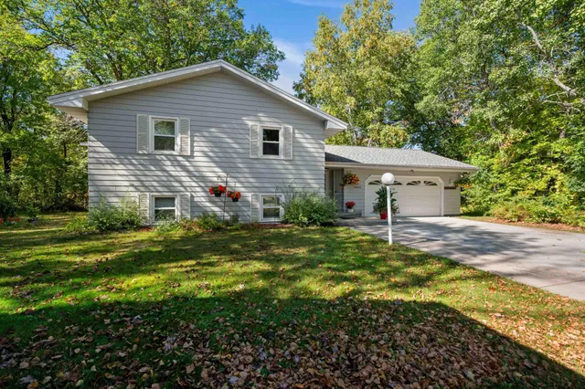 $429,000 | 24673 County Road 76, Grand Rapids, MN 55744