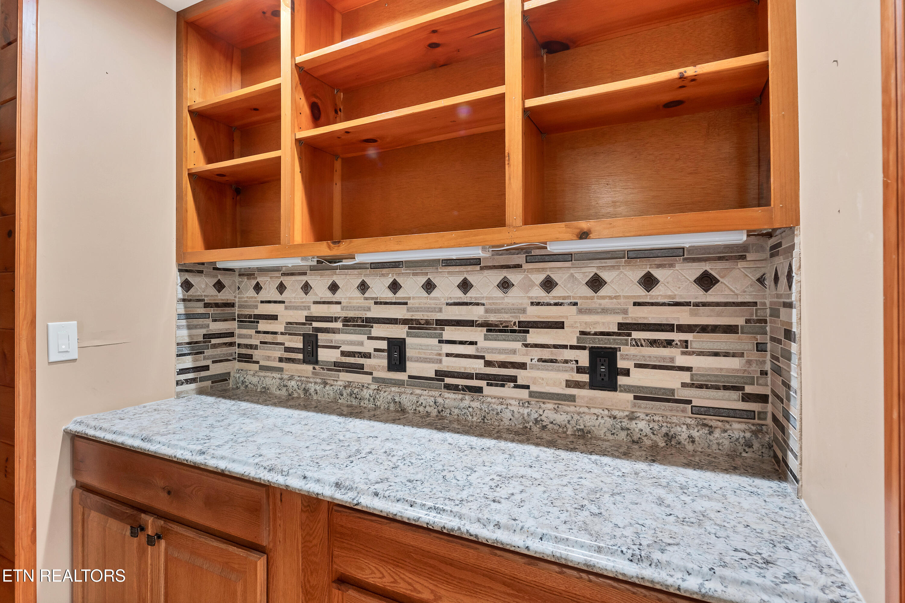 620 Hawk View Drive Townsend, TN 37882 - Photo 15 of 48 DSC04978-2