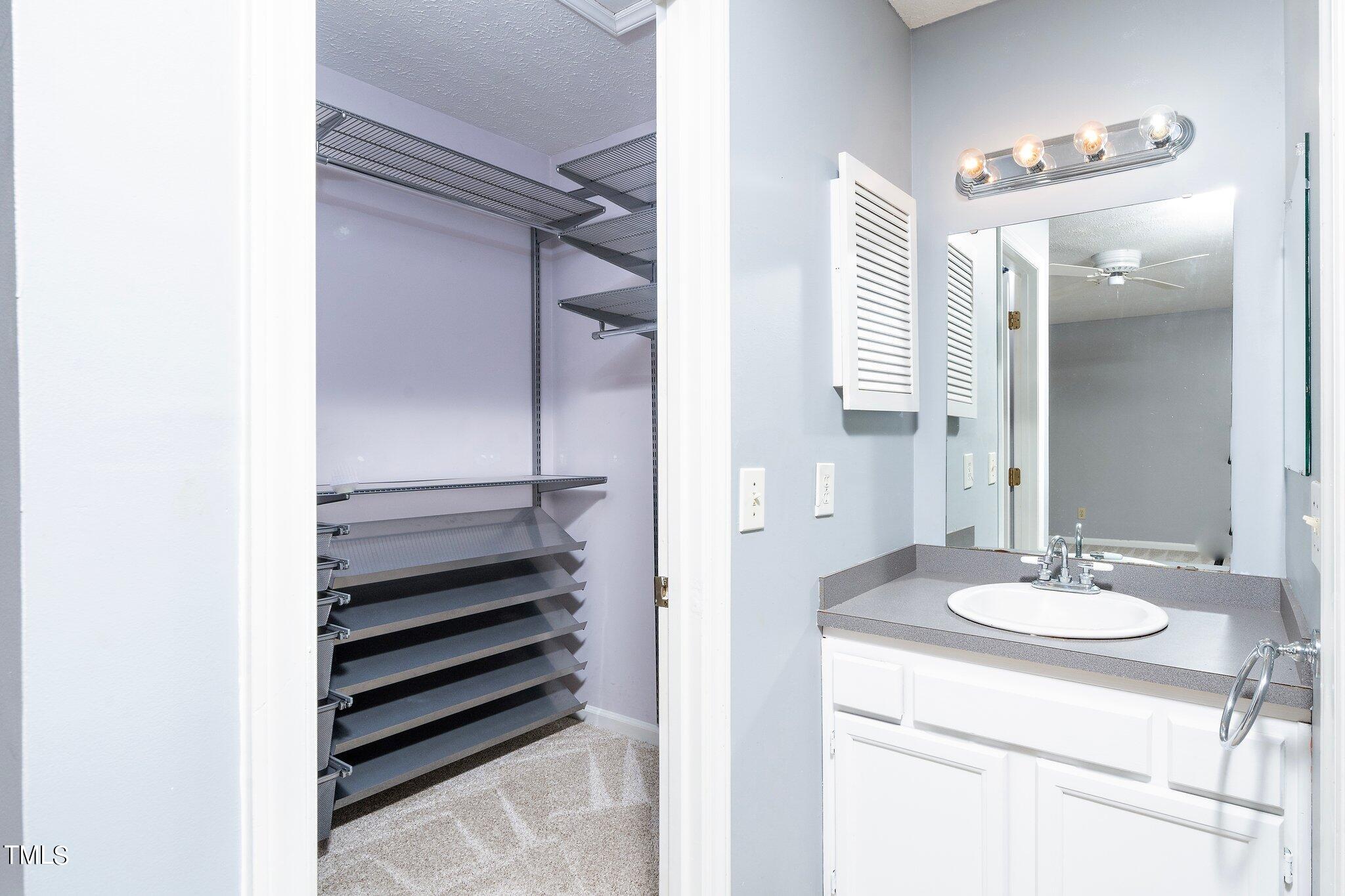 604 Broad Leaf Circle Raleigh, NC 27613 - Photo 20 of 23 22-web-or-mls-604 Broad Leaf (18 of 25)
