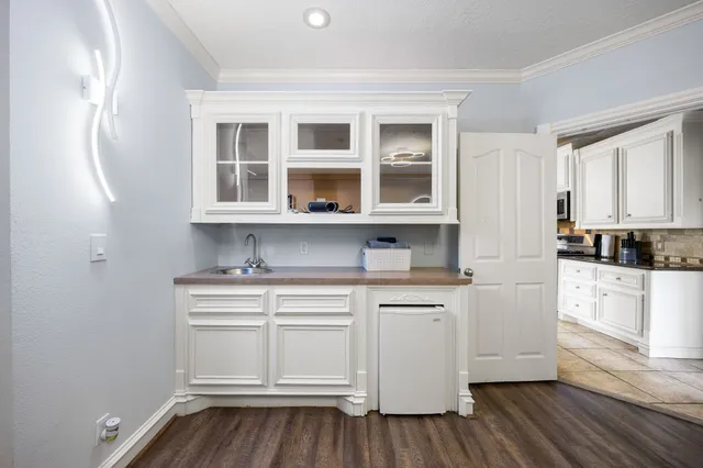 $3,300 | 21427 Tophill Drive, Spring, TX 77388