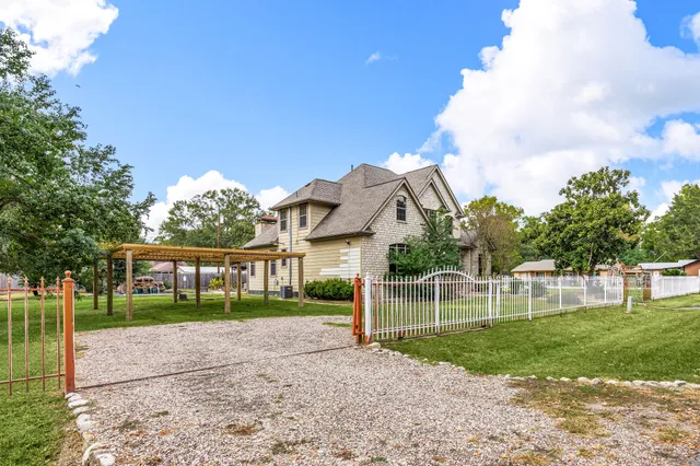 $3,300 | 21427 Tophill Drive, Spring, TX 77388
