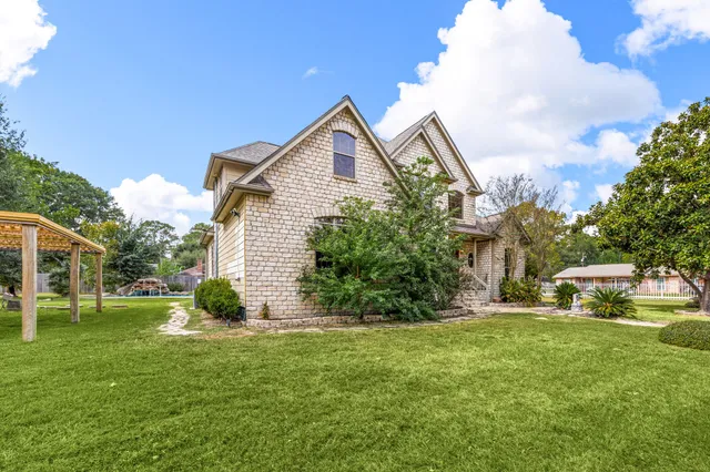 $3,300 | 21427 Tophill Drive, Spring, TX 77388
