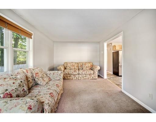 276 Gresham Street Springfield, MA 01119 - Photo 12 of 29 Gallery Image 12