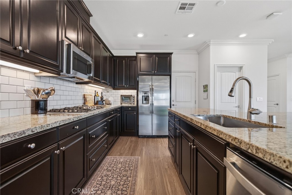 16511 Key Lime Boulevard Riverside, CA 92503 - Photo 3 of 64