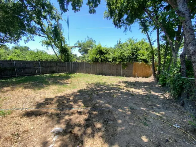 $1,195 | 6810 Trail Lake Drive, Fort Worth, TX 76133