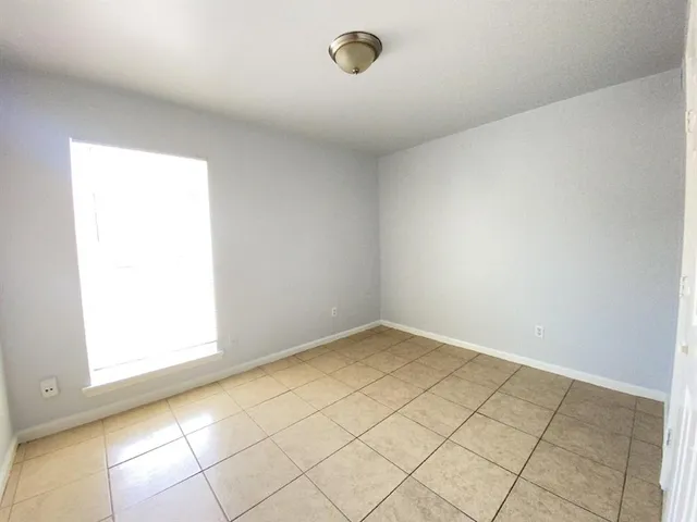 $1,195 | 6810 Trail Lake Drive, Fort Worth, TX 76133