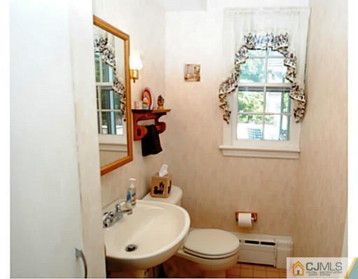 788 Ridge Road Monmouth Junction, NJ 08852 - Photo 12 of 24 Gallery Image 12