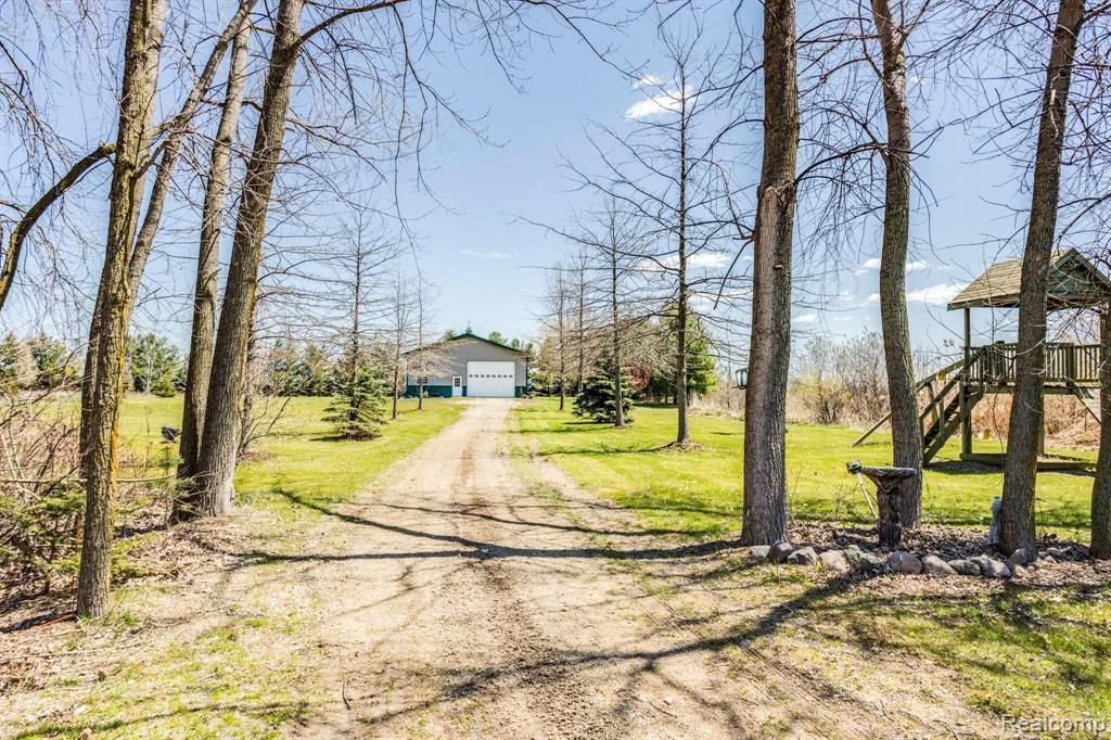 8127 Croswell Road Croswell, MI 48422 - Photo 12 of 13 Gallery Image 12