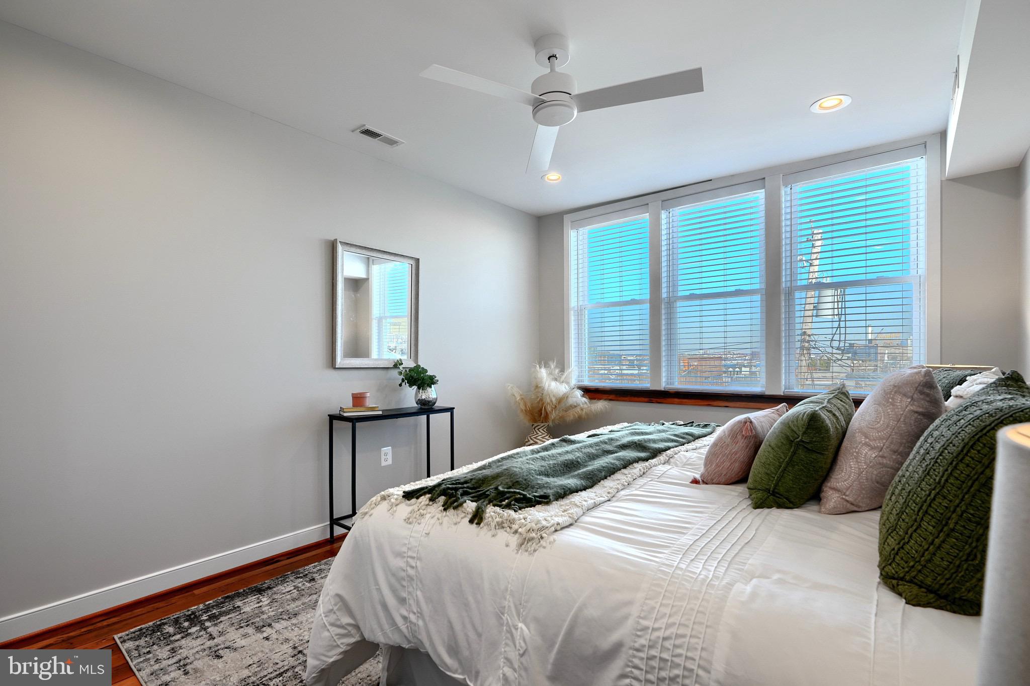 1435 Riverside Avenue Baltimore, MD 21230 - Photo 33 of 78 a bedroom with a bed and a window